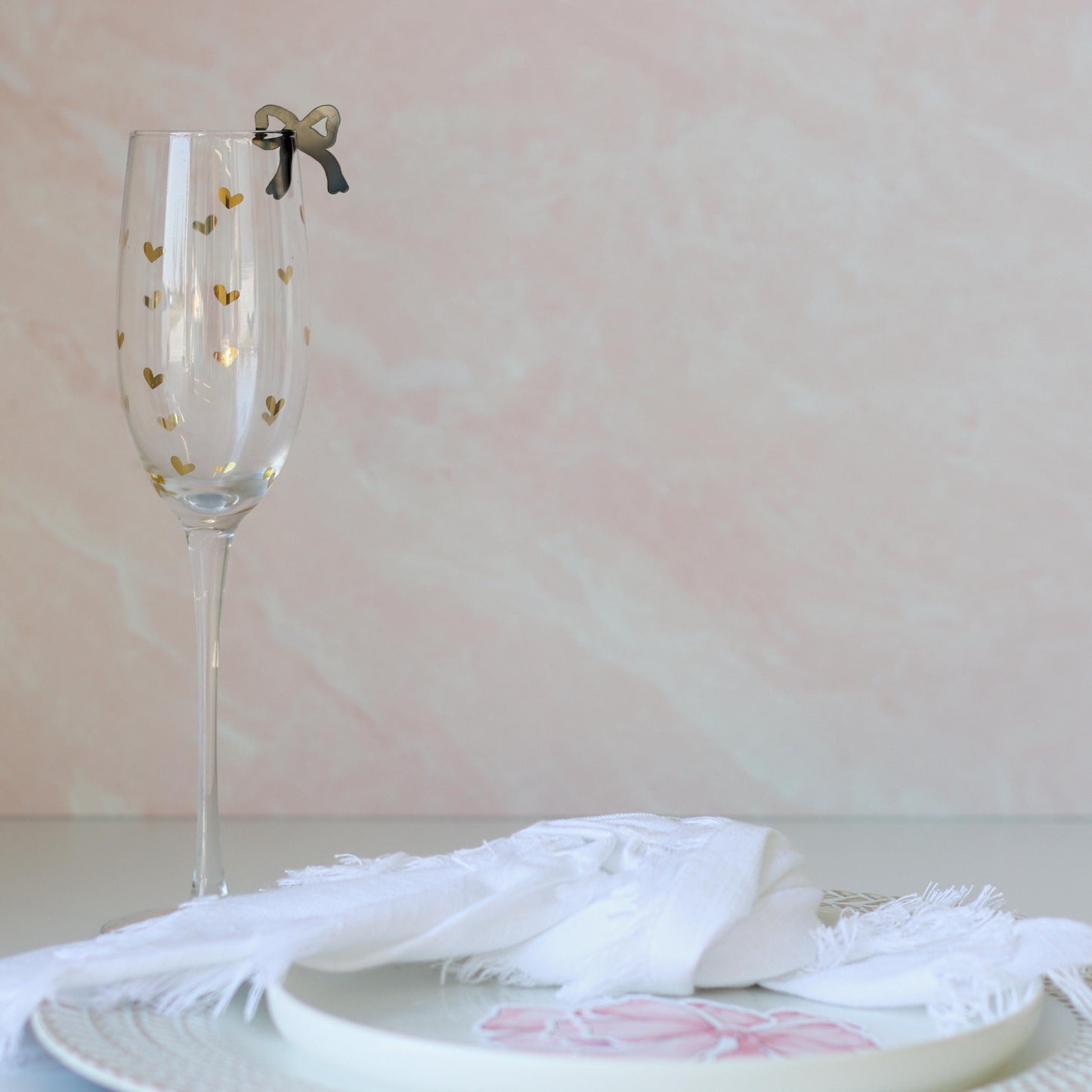Bow Drink Tag, Bow Drink Marker, Coquette Bow Bridal Shower Decorations, Acrylic Wine Glass Charms for Modern Table Decor