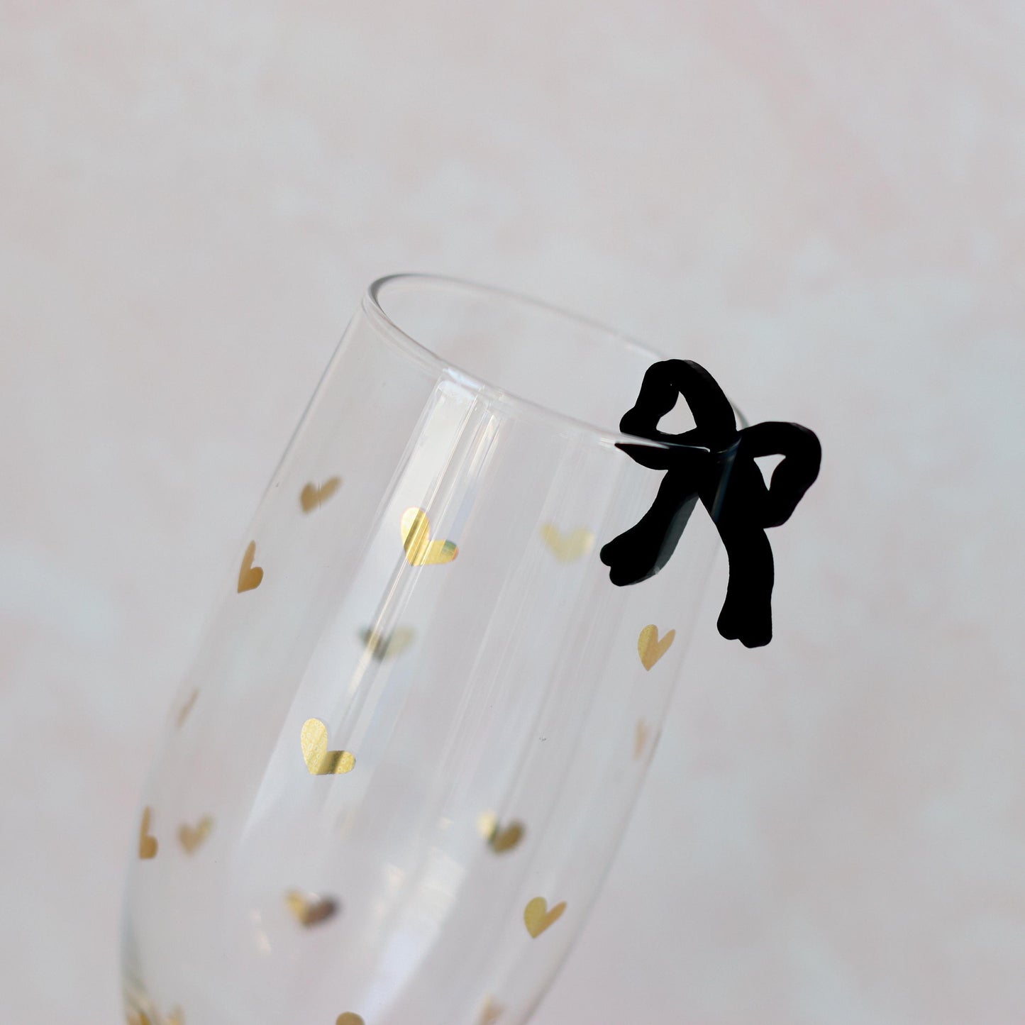 Bow Drink Tag, Bow Drink Marker, Coquette Bow Bridal Shower Decorations, Acrylic Wine Glass Charms for Modern Table Decor