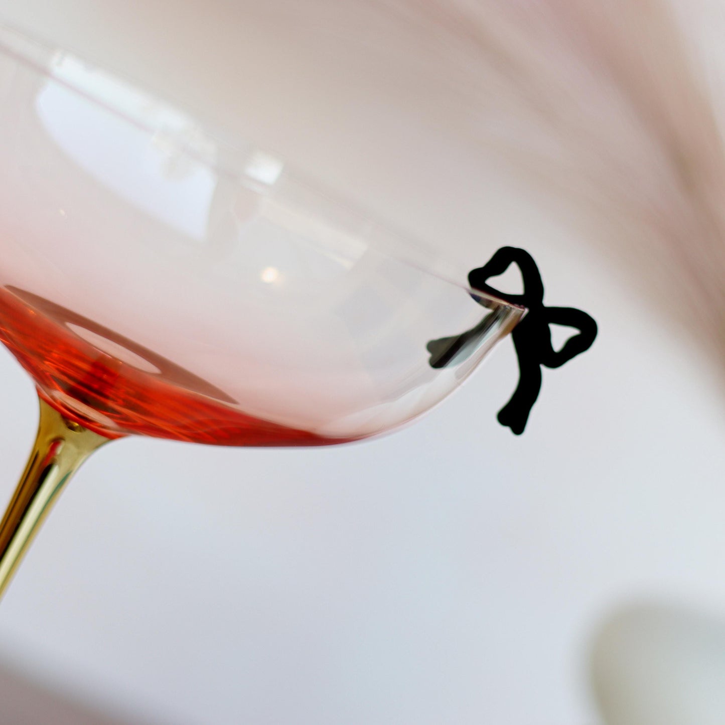 Bow Drink Tag, Bow Drink Marker, Coquette Bow Bridal Shower Decorations, Acrylic Wine Glass Charms for Modern Table Decor